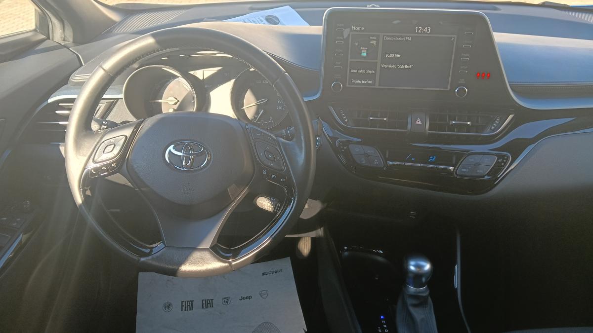 Toyota C-HR 2.0 Hybrid E-CVT Trend